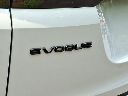 Used 2026 Land Rover Range Rover Evoque S AWD/4WD image 30