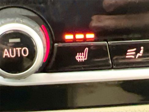 Used 2021 BMW X3 xDrive30i w/ Convenience Package image 22