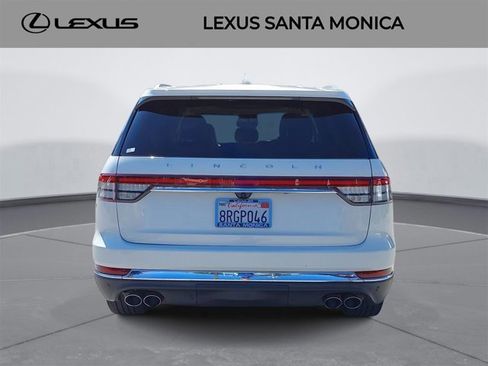 Used 2020 Lincoln Aviator Reserve w/ Equipment Group 202A image 6