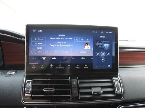 Certified 2024 Lincoln Navigator L Reserve AWD/4WD image 15