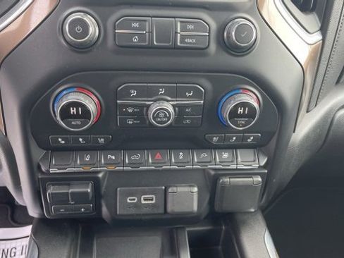 Used 2020 Chevrolet Silverado 3500 High Country image 20