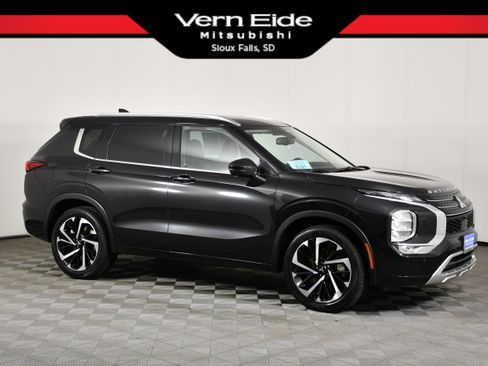 Used 2022 Mitsubishi Outlander SEL AWD/4WD image 1