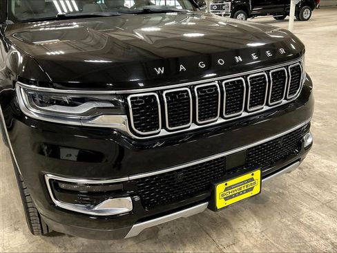 Used 2022 Jeep Wagoneer Series II w/ Premium Group I AWD/4WD image 30