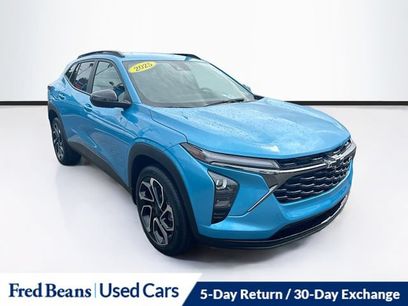 Used 2025 Chevrolet Trax RS w/ Driver Confidence Package