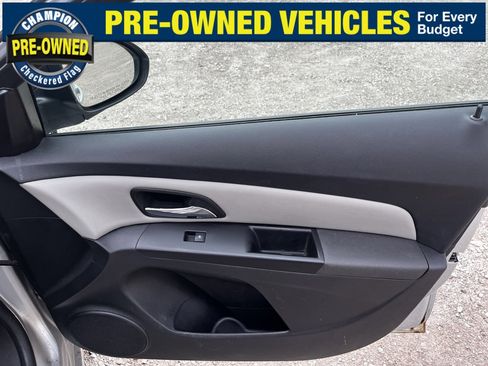 Used 2014 Chevrolet Cruze LS image 35