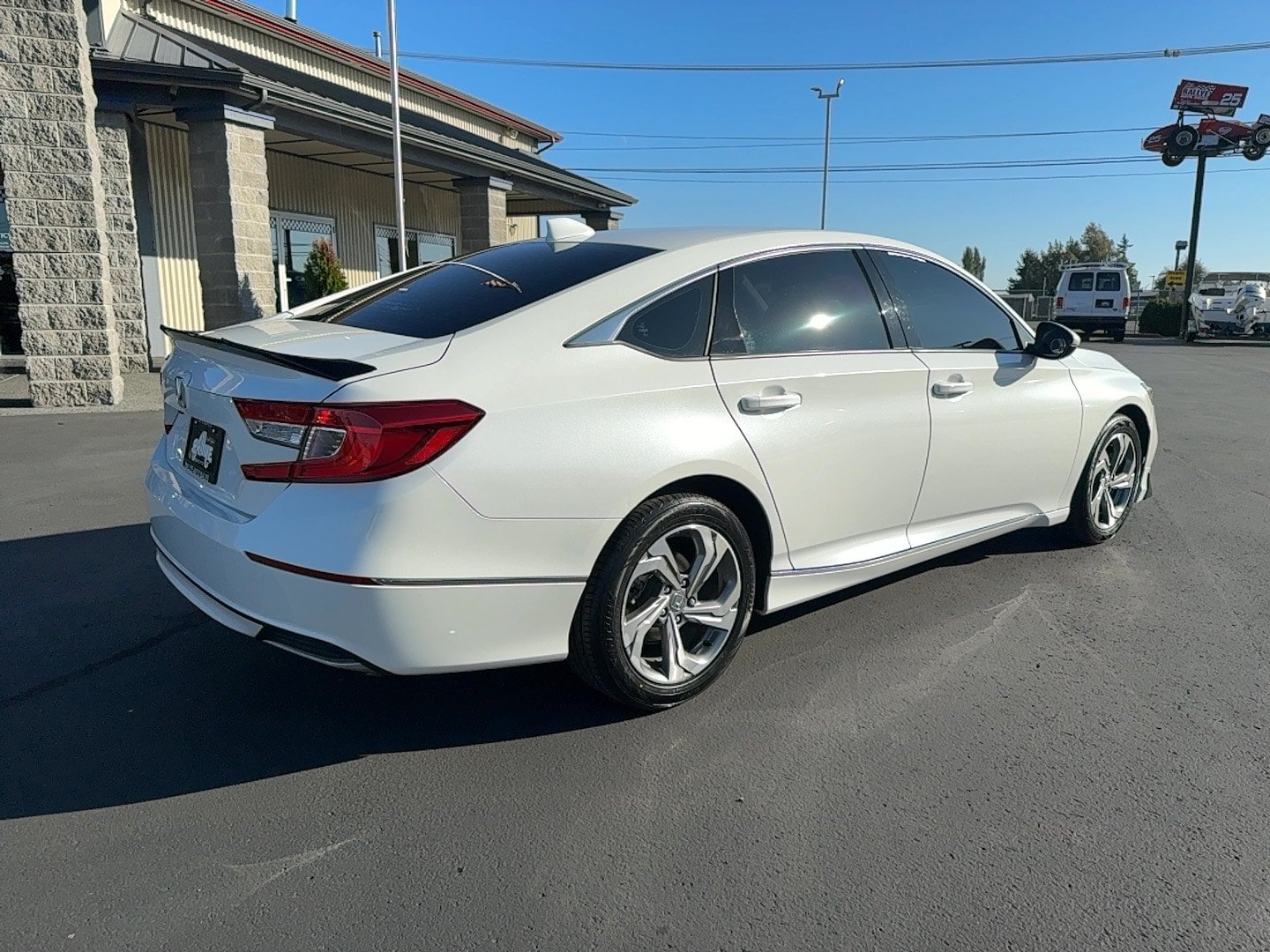 Used 2018 Honda Accord EX-L image 4