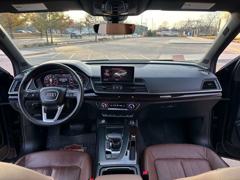 Used 2018 Audi Q5 2.0T Premium Plus w/ Premium Plus Package image 9