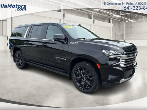 Used 2023 Chevrolet Suburban High Country AWD/4WD image 1