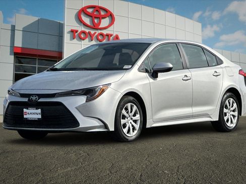 Certified 2025 Toyota Corolla LE image 7