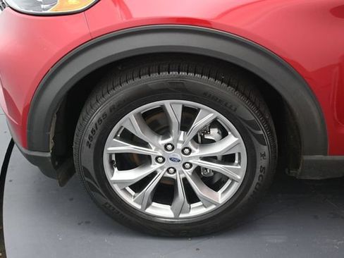 Used 2021 Ford Explorer XLT w/ Equipment Group 202A RWD image 9