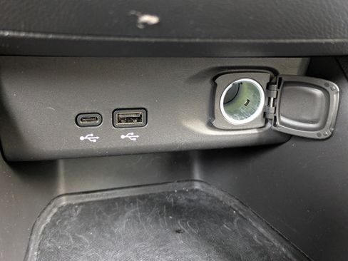 Used 2025 Buick Envista Sport Touring image 21