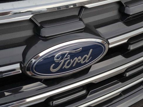 New 2026 Ford Explorer Active w/ Active Comfort Package RWD image 17