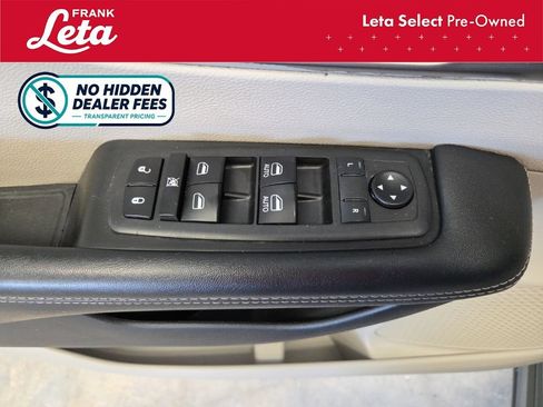 Used 2022 Chrysler Pacifica Touring-L FWD image 20