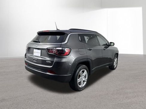 Used 2023 Jeep Compass Latitude w/ Sun and Sound Group AWD/4WD image 34