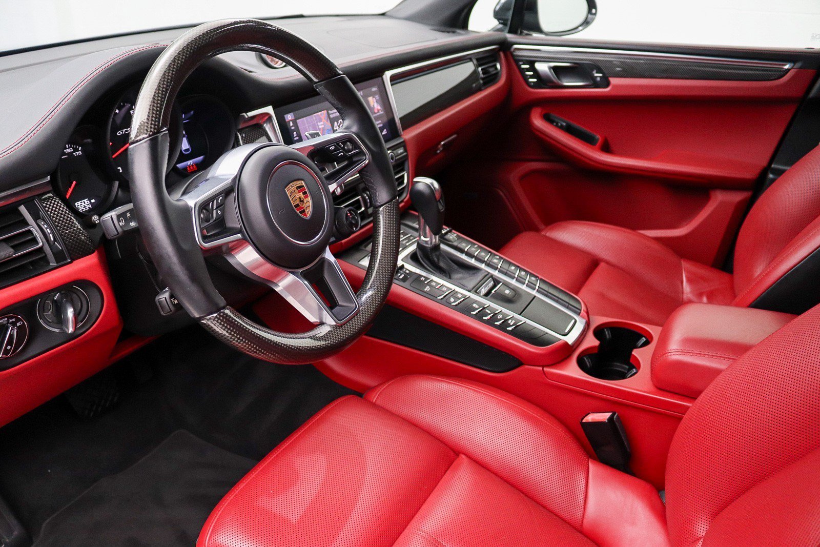 Used 2021 Porsche Macan GTS AWD/4WD image 26