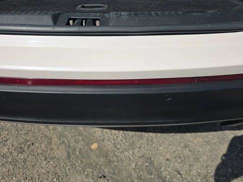 Used 2017 Ford Edge SEL w/ Equipment Group 201A FWD image 22