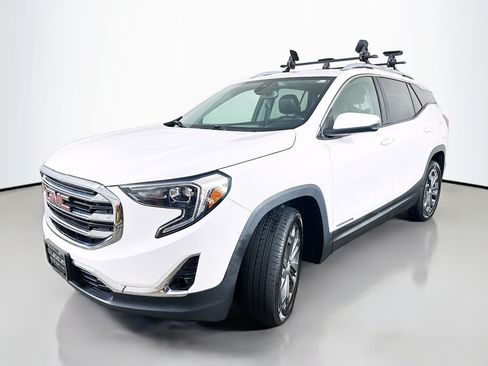 Used 2020 GMC Terrain SLT AWD/4WD image 3