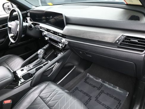 Used 2024 Kia Telluride EX X-Line AWD/4WD image 49