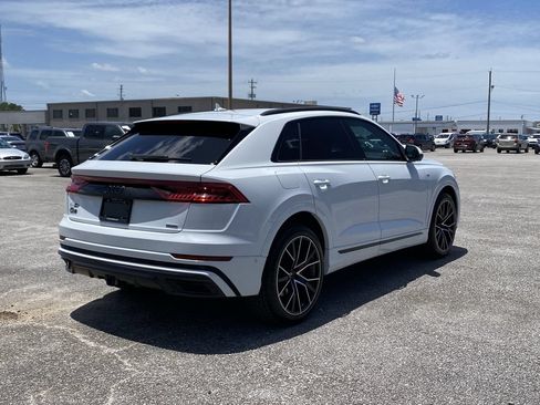 Used 2023 Audi Q8 Prestige w/ Prestige Package AWD/4WD image 8