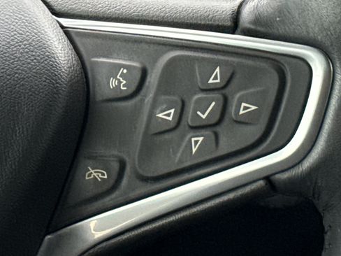 Used 2022 Chevrolet Equinox Premier FWD image 20