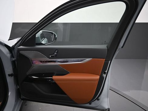New 2026 BMW 740i w/ Executive Package RWD image 19