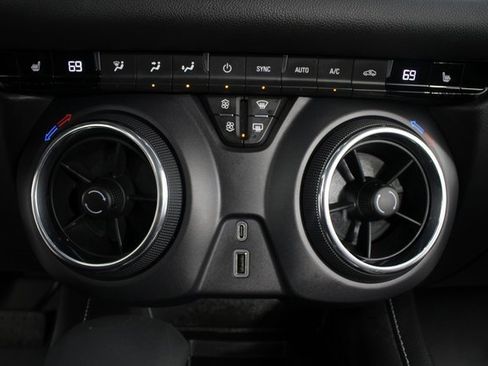 Used 2023 Chevrolet Blazer LT w/ Convenience Package image 6