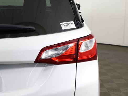 Used 2020 Chevrolet Equinox Premier FWD image 21