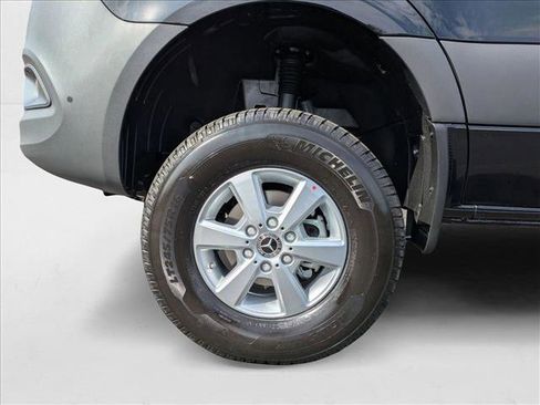 New 2025 Mercedes-Benz Sprinter 2500 image 18