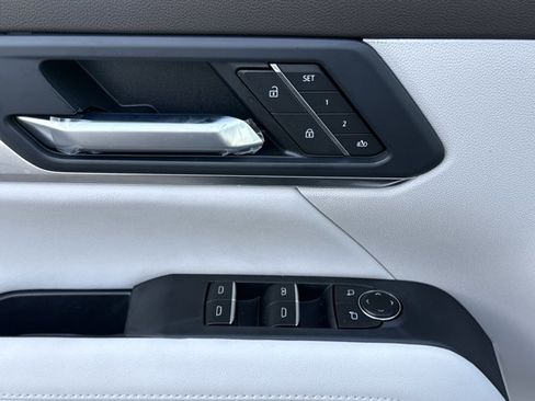 New 2026 GMC Terrain Denali w/ LPO, Black Badging Package image 19