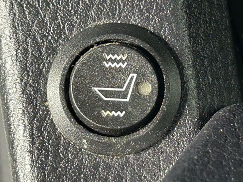 Used 2021 Toyota Tacoma TRD Sport w/ Technology Package image 20