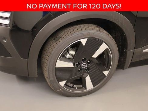 New 2025 Nissan Kicks SR w/ SR Premium Package image 5