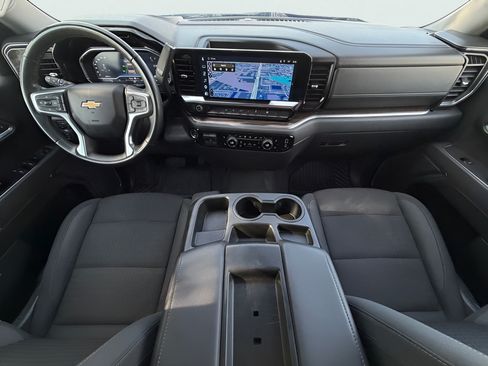 Used 2025 Chevrolet Silverado 1500 LT AWD/4WD image 21