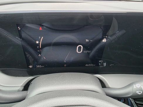Certified 2024 Buick Encore GX Sport Touring AWD/4WD image 23
