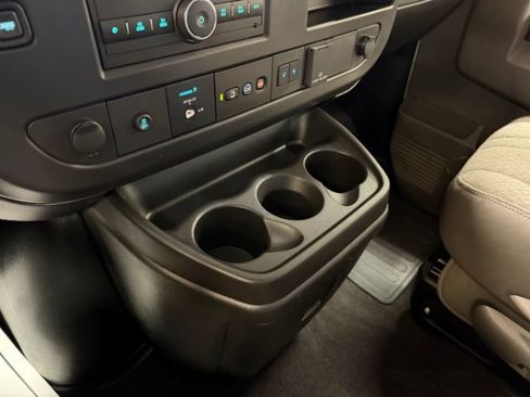 Used 2025 Chevrolet Express 3500 LT w/ LT Preferred Equipment Group RWD image 9