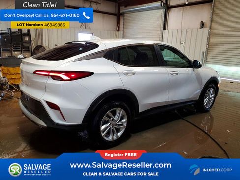 Used 2025 Buick Envista Preferred image 4