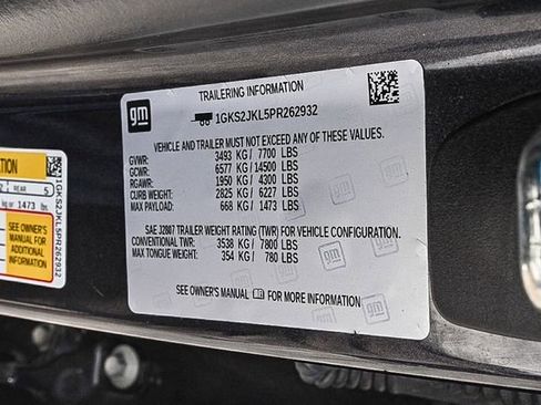 Used 2023 GMC Yukon XL Denali w/ Advanced Technology Package image 29