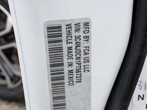 Certified 2023 Jeep Compass Limited image 32