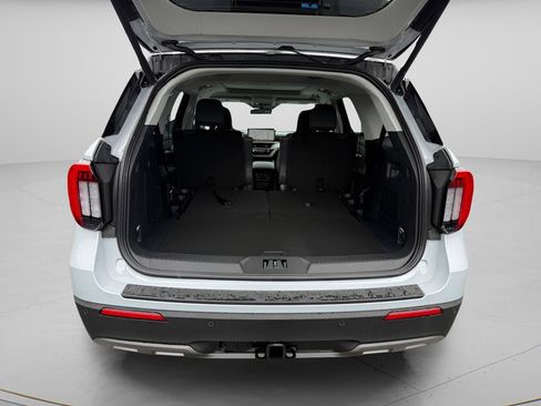 New 2026 Ford Explorer Active w/ Active Comfort Package AWD/4WD image 14