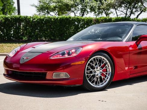 Used 2008 Chevrolet Corvette Coupe w/ Preferred Equipment Group RWD image 37