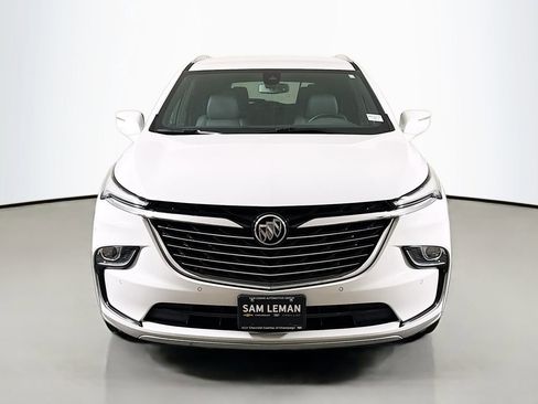 Used 2023 Buick Enclave Essence FWD image 2