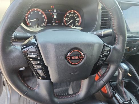Used 2023 Nissan Frontier PRO-4X w/ Pro-4X Premium Package AWD/4WD image 12