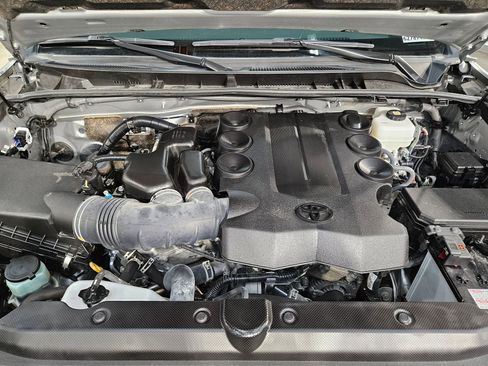 Certified 2024 Toyota 4Runner Limited AWD/4WD image 19