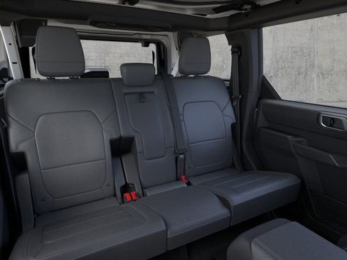 New 2026 Ford Bronco Badlands AWD/4WD image 11