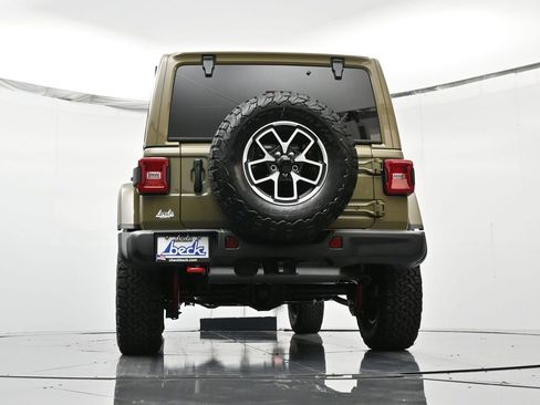 New 2026 Jeep Wrangler Unlimited Rubicon w/ Steel Bumper Group AWD/4WD image 24