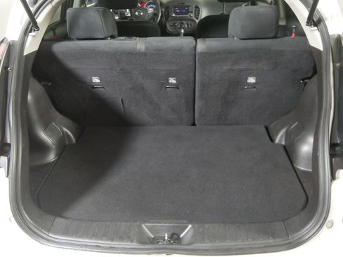 Used 2015 Nissan Juke S image 18