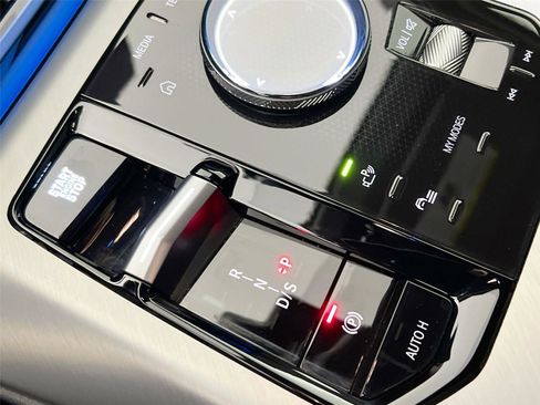 Used 2025 BMW X3 xDrive30i w/ M Sport Package image 16