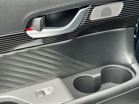 Used 2024 Hyundai Palisade Calligraphy image 12