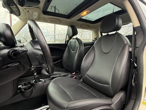 Used 2013 MINI Cooper Hardtop image 8
