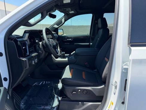 New 2026 GMC Sierra 1500 AT4 w/ Technology Package AWD/4WD image 11