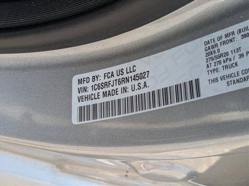 Used 2024 RAM 1500 Laramie AWD/4WD image 22